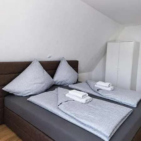 Weratalsee Mit 5 Schlafzimmer Lägenhet Frieda